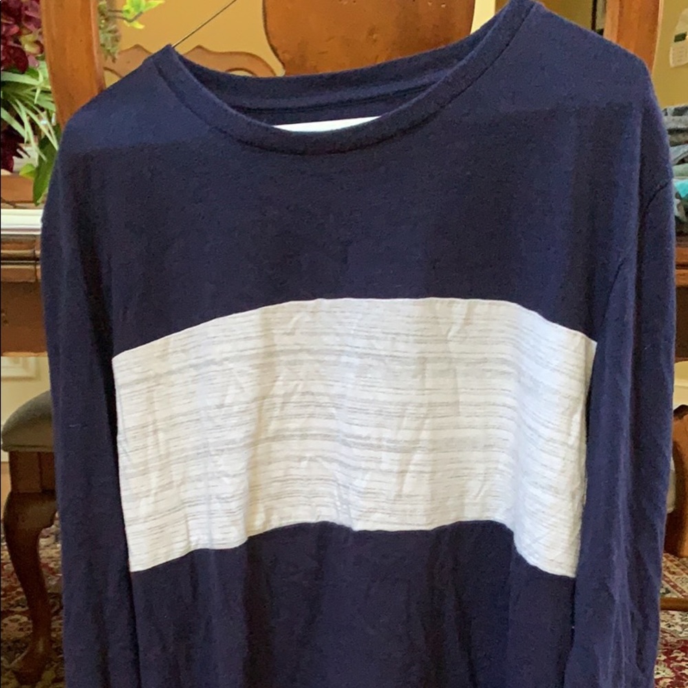 American Eagle tops